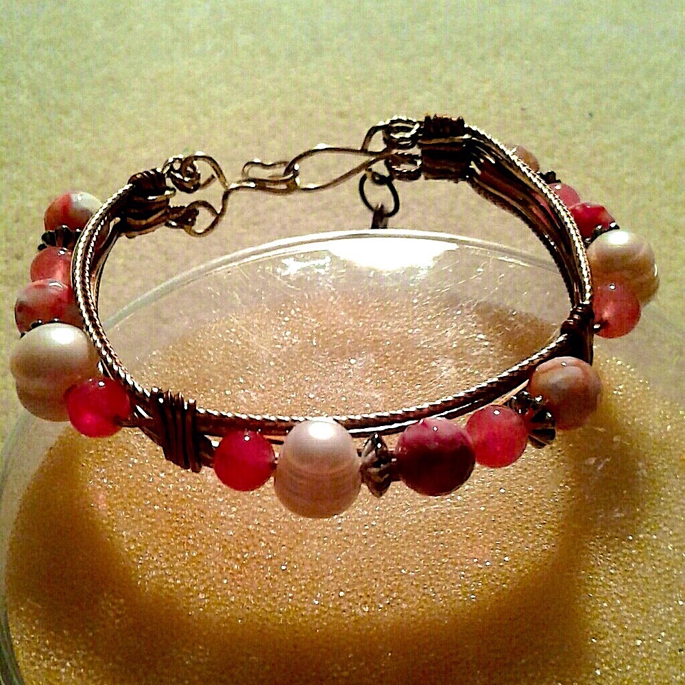 HANDMADE: “Strawberry Swirl“ wire wrapped bracelet with genuine gemstones